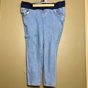 Old Navy Maternity Rockstar Jeans